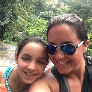 Meet your Posher, Krystal